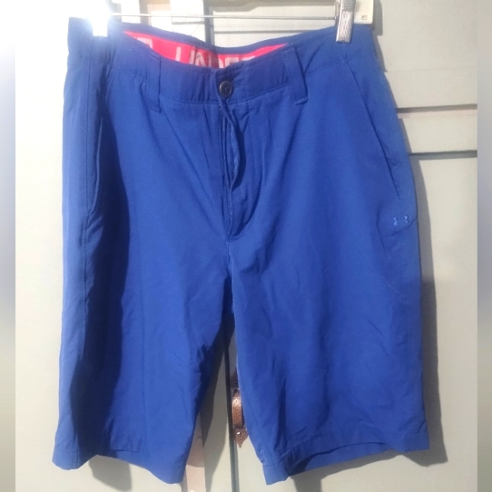 Men's under armor shorts size 32